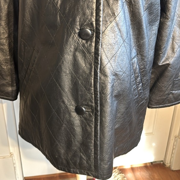 Tribeca Studio Versatile Black Leather Jacket with Diamond Stitching Size L - Picture 5 of 14